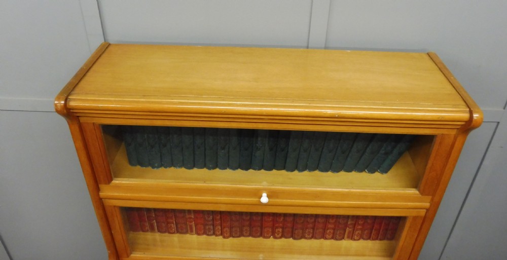 4 HEIGHT LAWYERS SECTIONAL BOOKCASE View VIII
