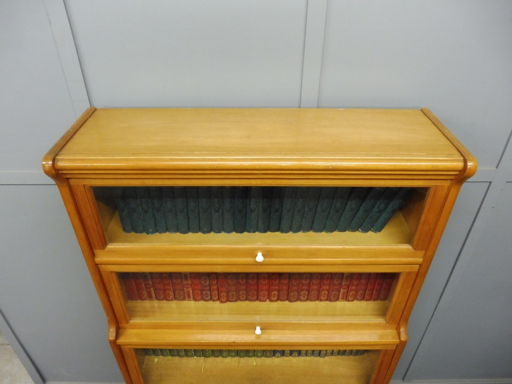 4 HEIGHT LAWYERS SECTIONAL BOOKCASE View IX