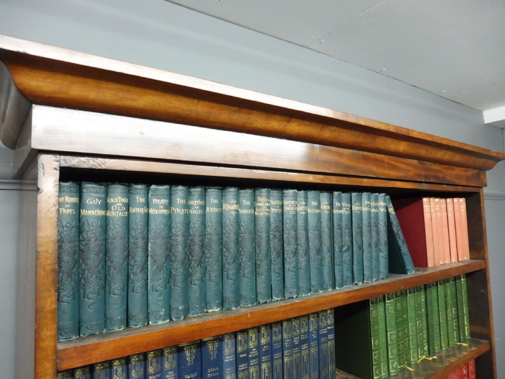 VICTORIAN MAHOGANY BOOKCASE View V