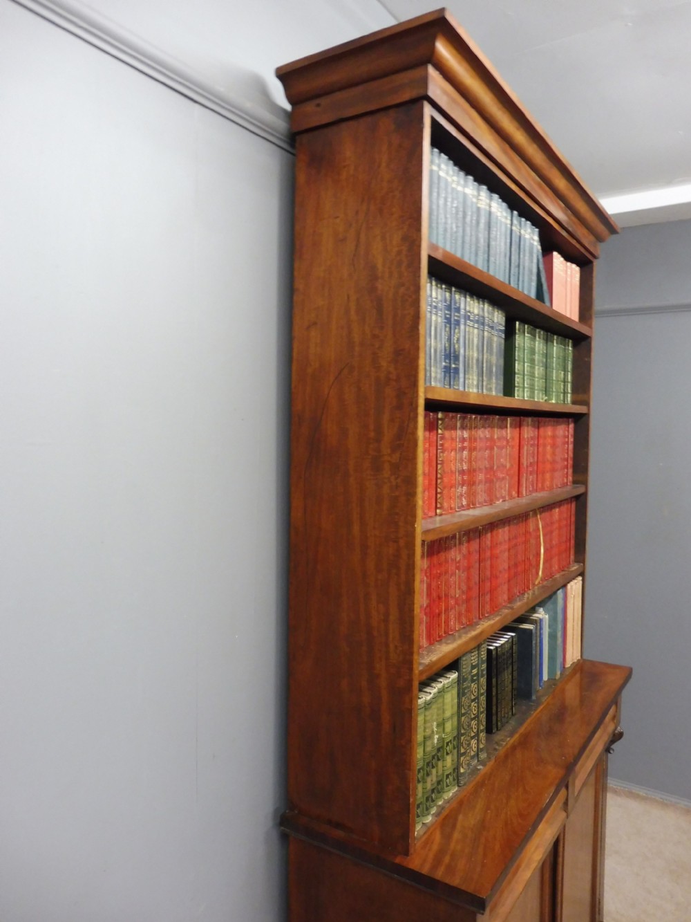VICTORIAN MAHOGANY BOOKCASE View VI