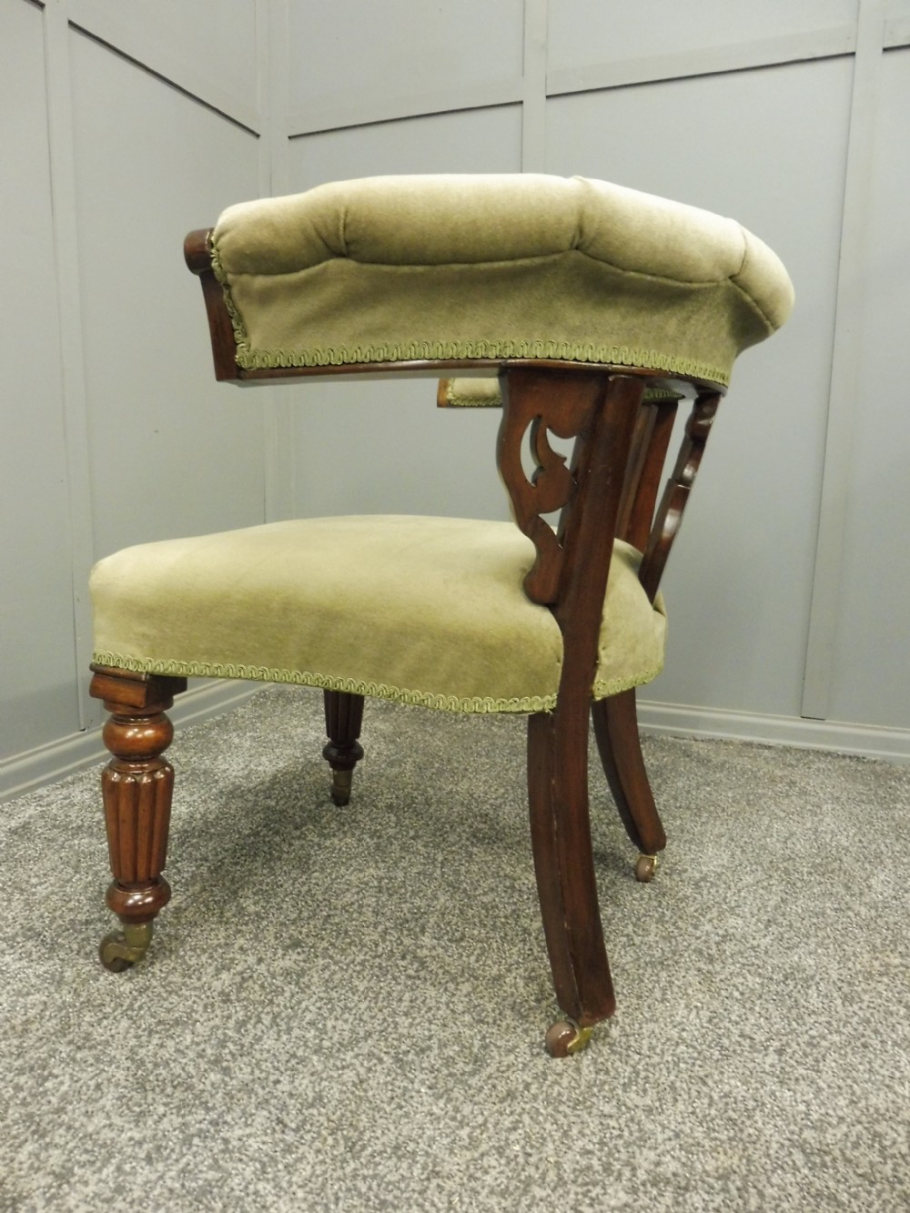 MID 19TH CENTURY VICTORIAN PERIOD MAHOGANY DESK CHAIR View V