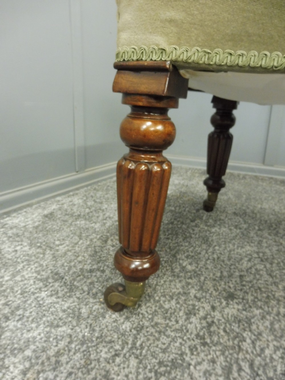 MID 19TH CENTURY VICTORIAN PERIOD MAHOGANY DESK CHAIR View VI