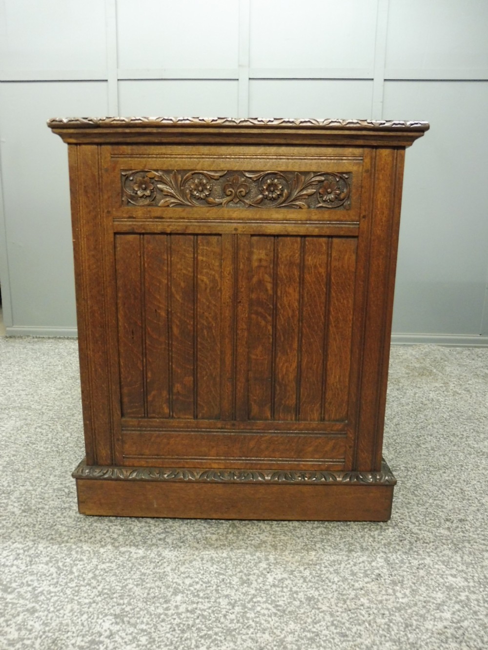 19TH CENTURY CARVED OAK DESK View VII