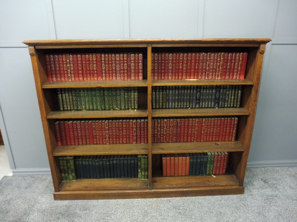 VICTORIAN OAK BOOKSHELVES View III