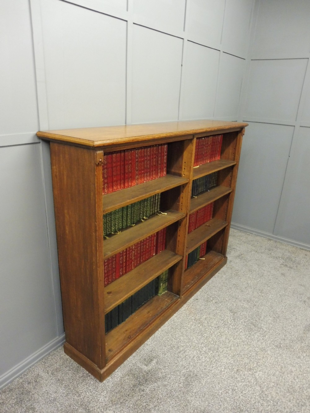 VICTORIAN OAK BOOKSHELVES View V