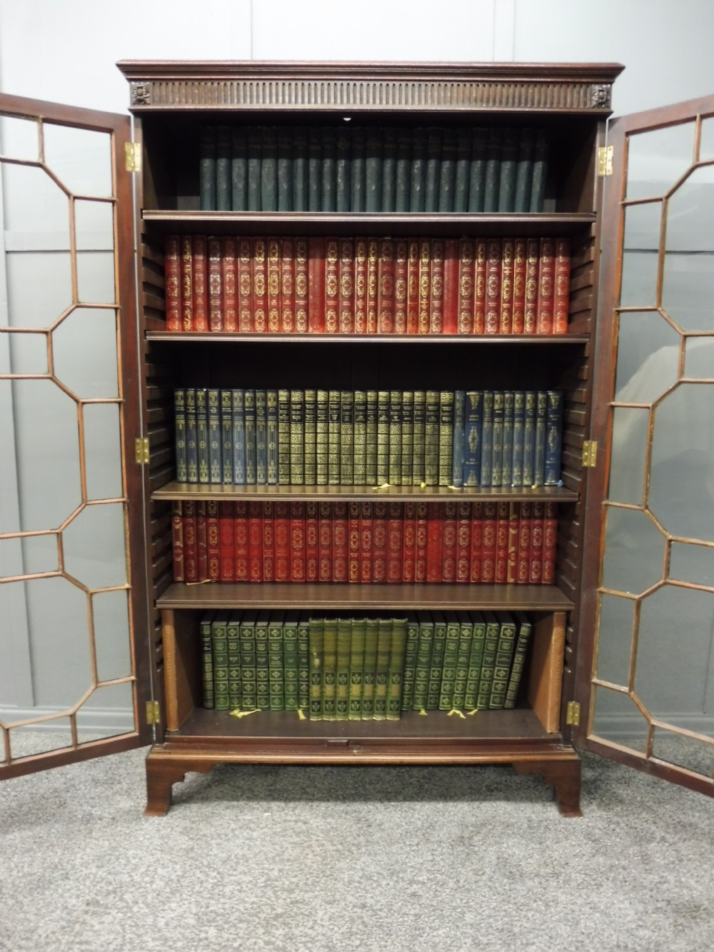 GOOD QUALITY EDWARDIAN MAHOGANY BOOKCASE View VIII