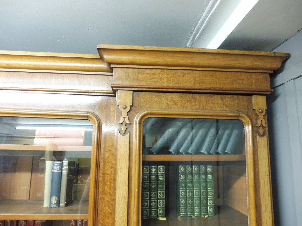 LARGE VICTORIAN OAK BREAKFRONT BOOKCASE View XV