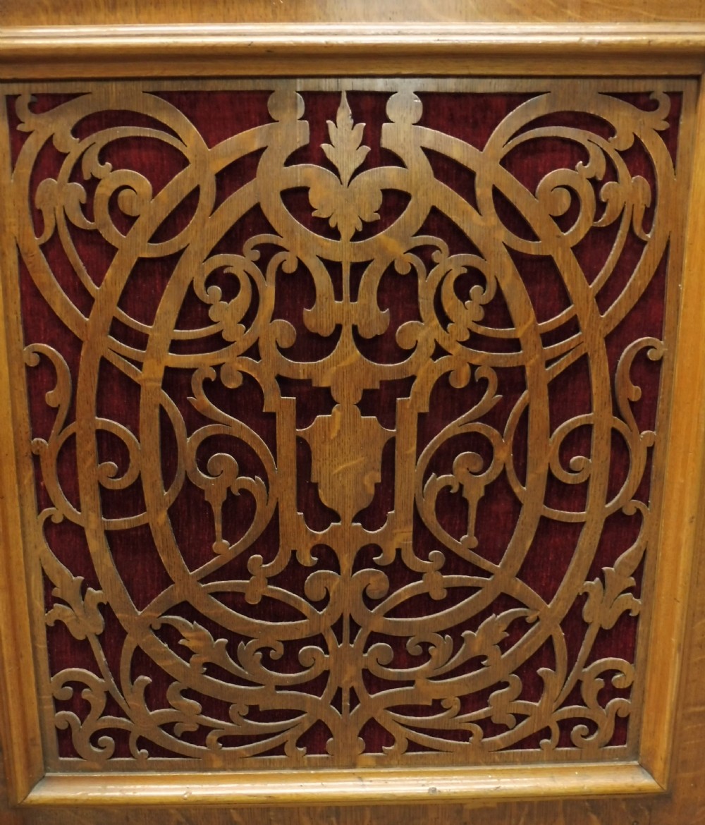 LARGE VICTORIAN OAK BREAKFRONT BOOKCASE View XVI