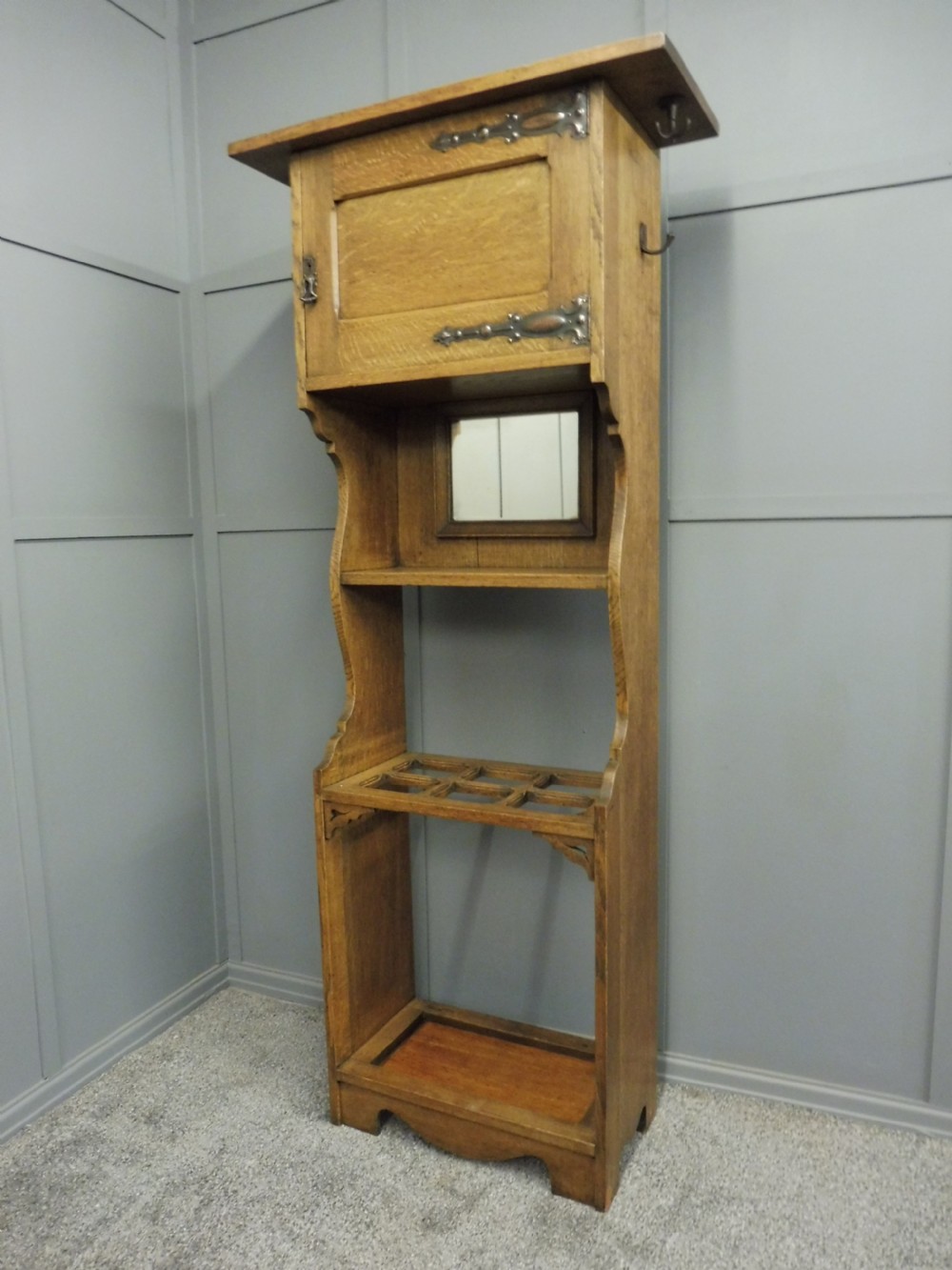 OAK ARTS AND CRAFTS HALLSTAND