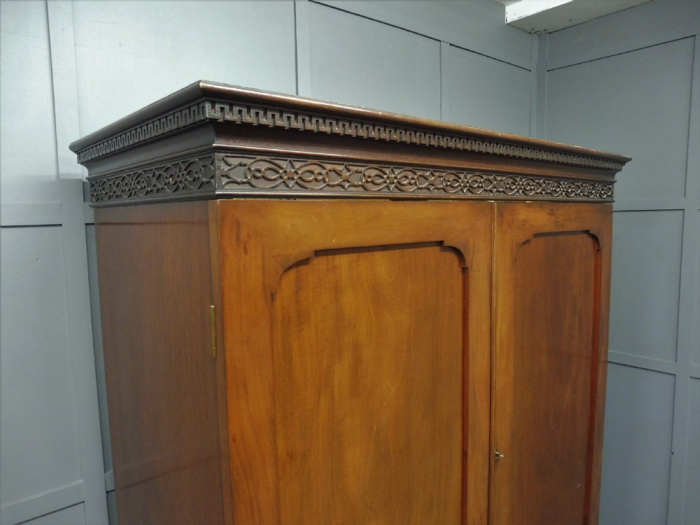 19TH CENTURY MAHOGANY PRESS CUPBOARD View VI