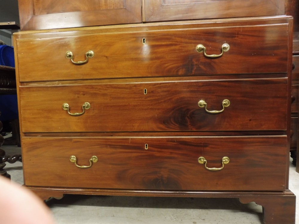 19TH CENTURY MAHOGANY PRESS CUPBOARD View X