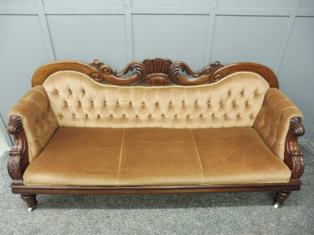 VERY IMPRESSIVE EARLY 19TH CENTURY SOFA View VIII