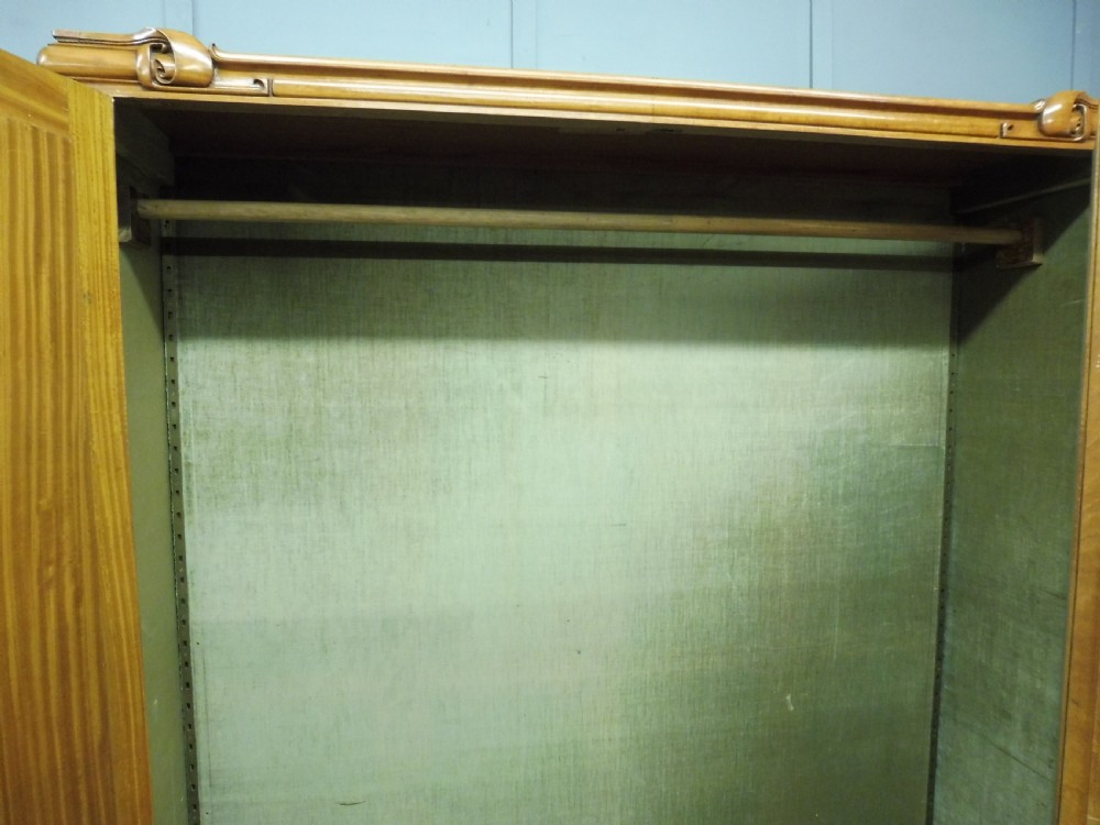 ANTIQUE AUSTRIAN WARDROBE View XII