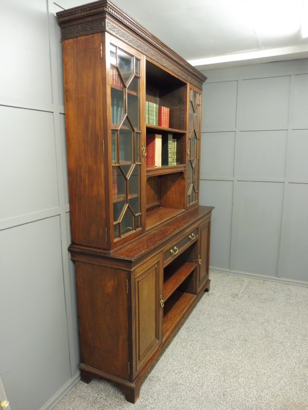 LARGE EDWARDIAN MAHOGANY LIBRARY BOOKCASE View VIII