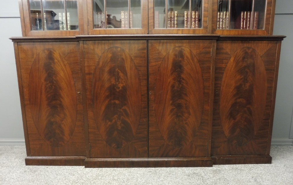LARGE EDWARDIAN MAHOGANY BREAKFRONT BOOKCASE View V