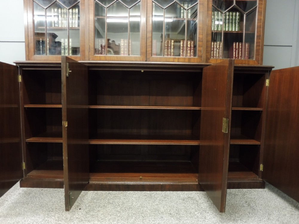 LARGE EDWARDIAN MAHOGANY BREAKFRONT BOOKCASE View IX