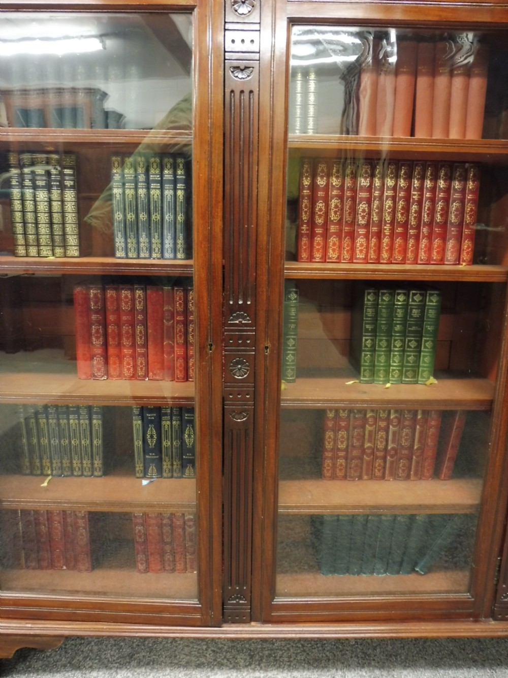 EDWARDIAN MAHOGANY BOOKCASE View IX