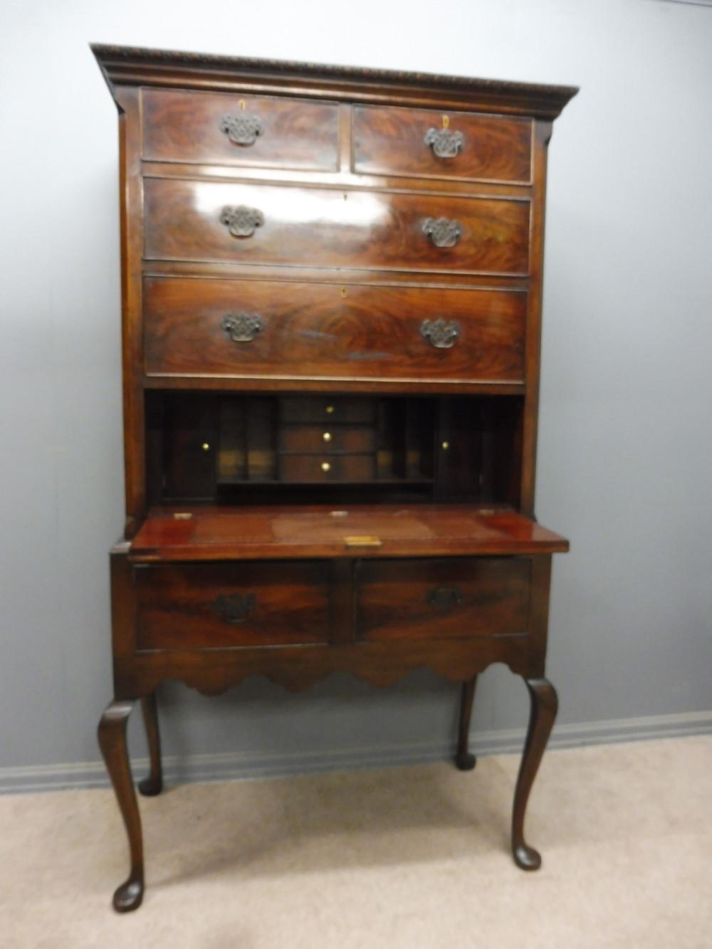 EDWARDIAN MAHOGANY SECRETAIRE CHEST View III