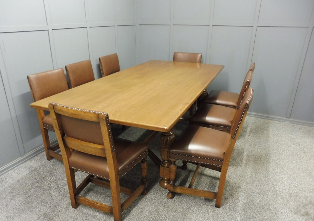 LARGE OAK DINING TABLE AND 8 CHAIRS View VI