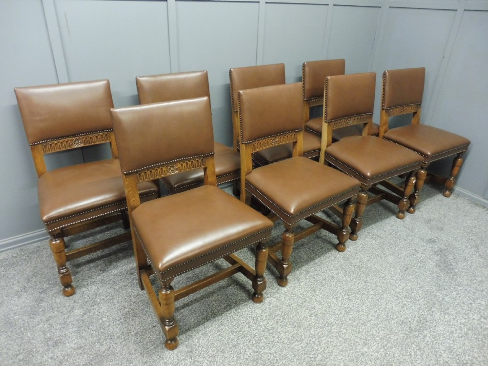 LARGE OAK DINING TABLE AND 8 CHAIRS View XVII
