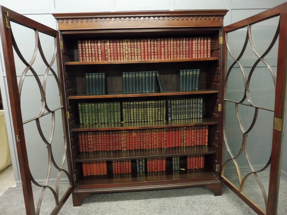 LARGE 19TH CENTURY MAHOGANY BOOKCASE View VIII