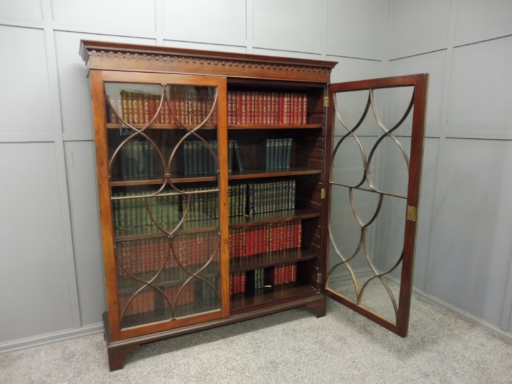 LARGE 19TH CENTURY MAHOGANY BOOKCASE View IX