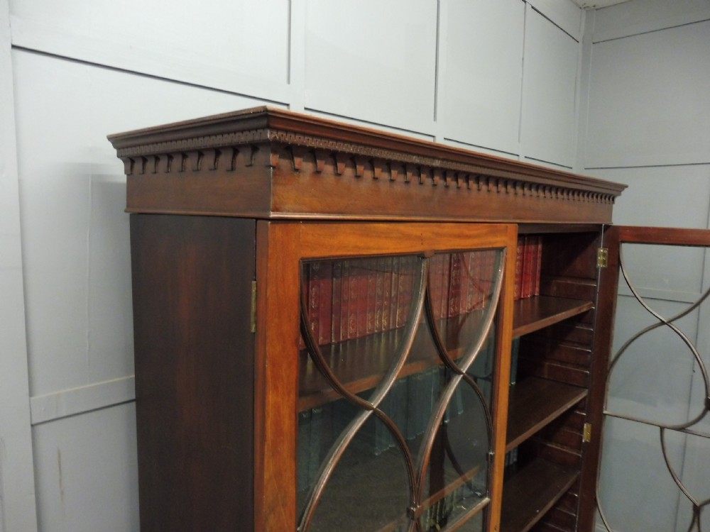 LARGE 19TH CENTURY MAHOGANY BOOKCASE View X