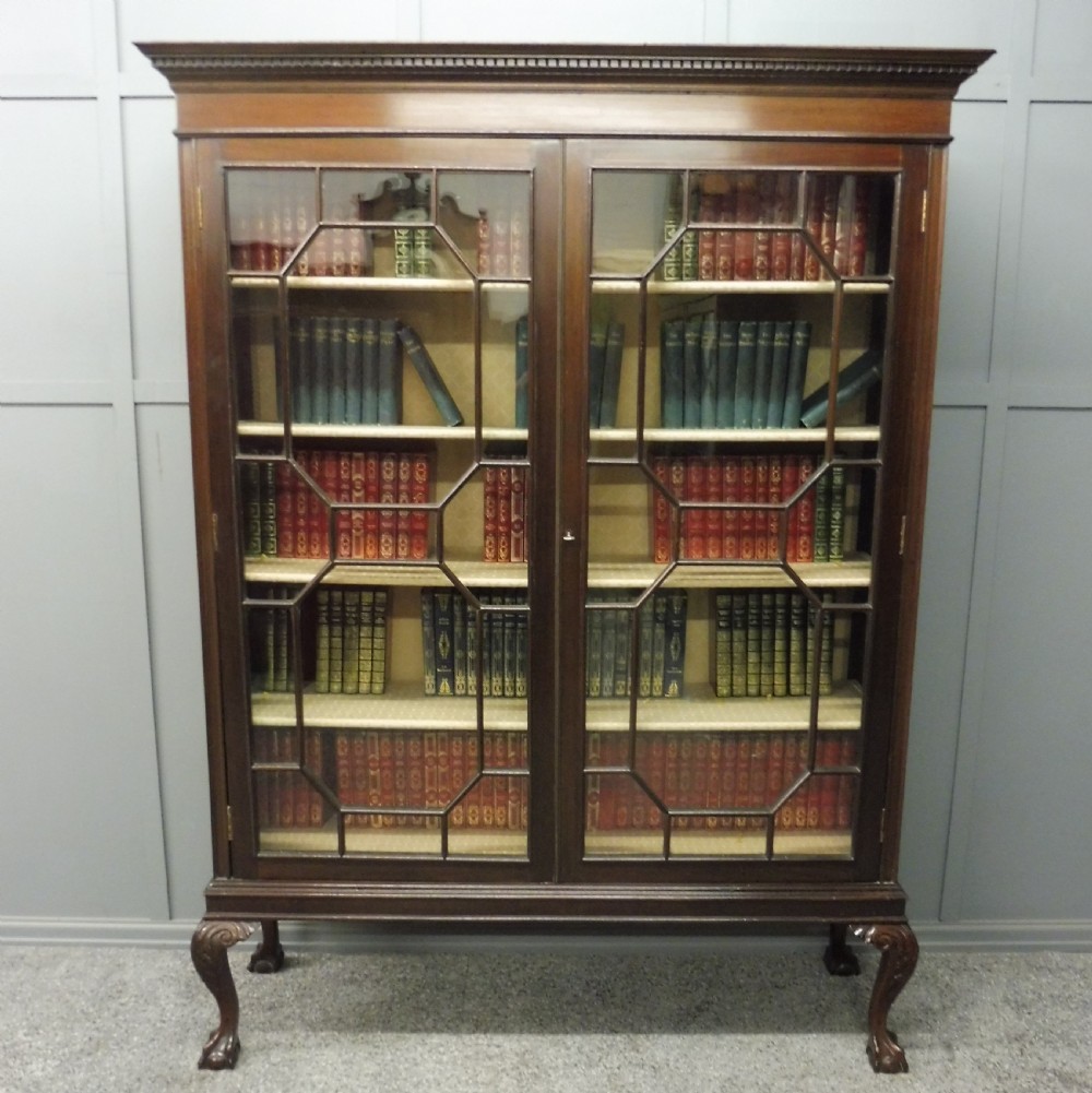 EXCELLENT 19TH CENTURY BOOKCASE View VIII