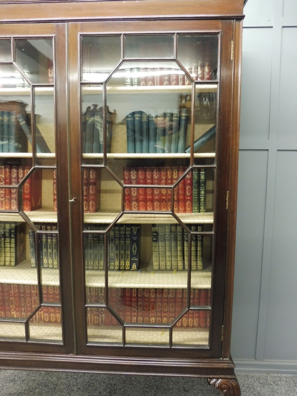 EXCELLENT 19TH CENTURY BOOKCASE View XII