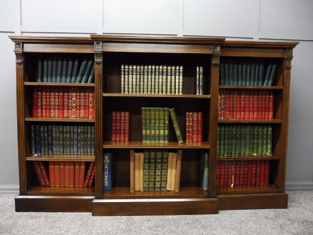 VICTORIAN OAK BREAKFRONT BOOKCASE