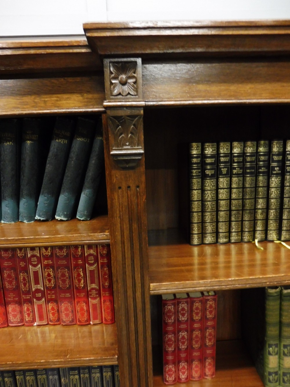 VICTORIAN OAK BREAKFRONT BOOKCASE View IX