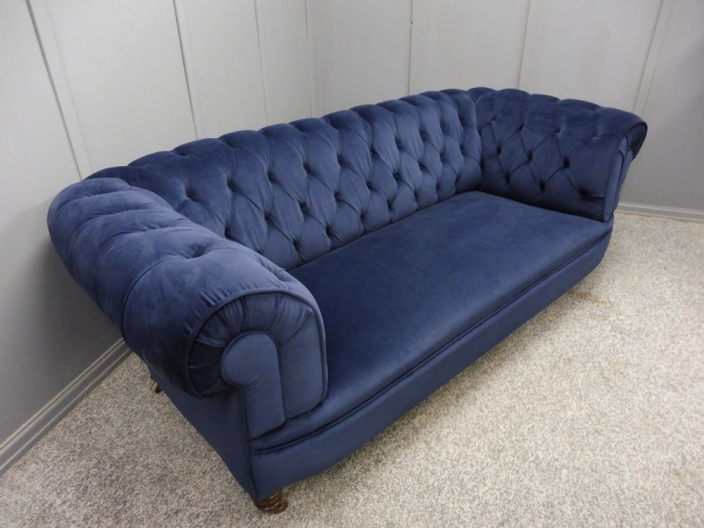 NEWLY UPHOLSTERED VICTORIAN CHESTERFIELD SOFA View VII