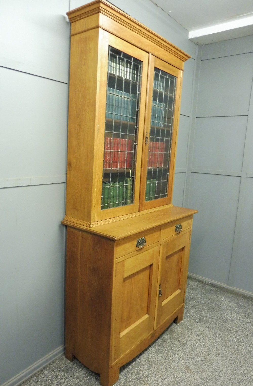  OAK ARTS AND CRAFTS BOOKCASE View VIII