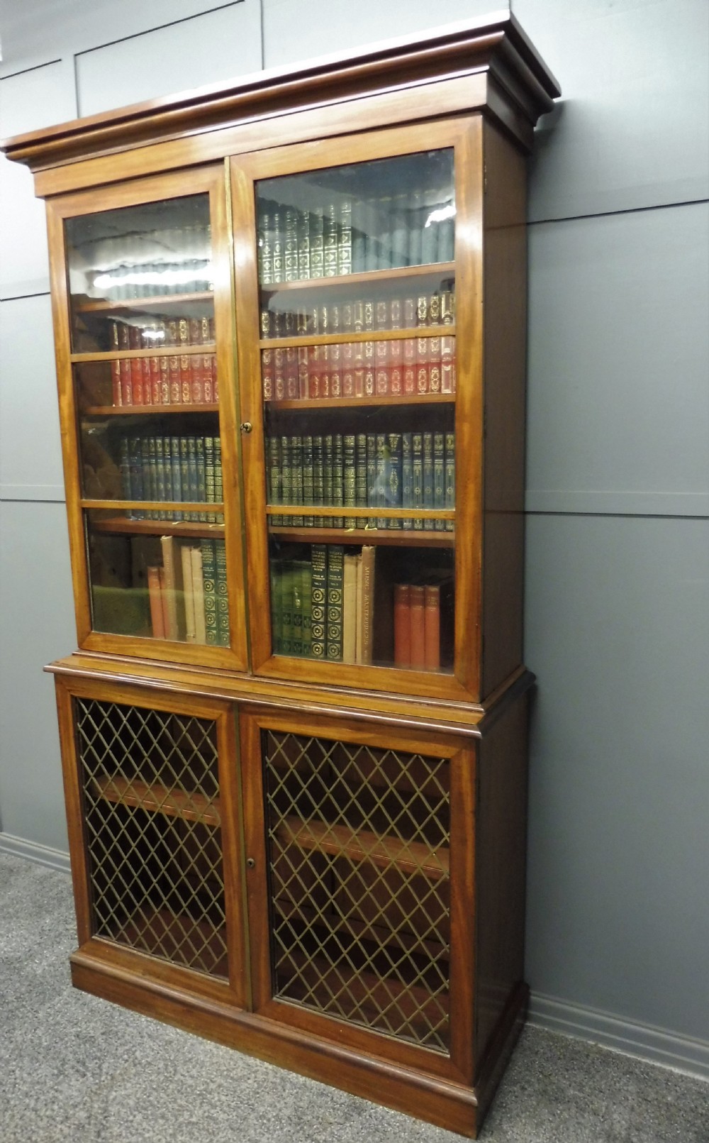 EARLY 19TH CENTURY MAHOGANY BOOKCASE View II