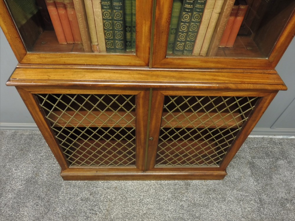 EARLY 19TH CENTURY MAHOGANY BOOKCASE View III