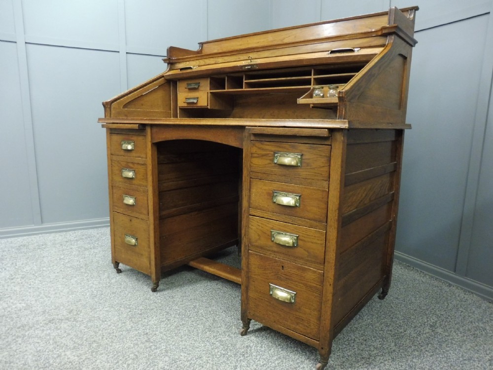 OAK ARTS AND CRAFTS ROLL TOP DESK View V