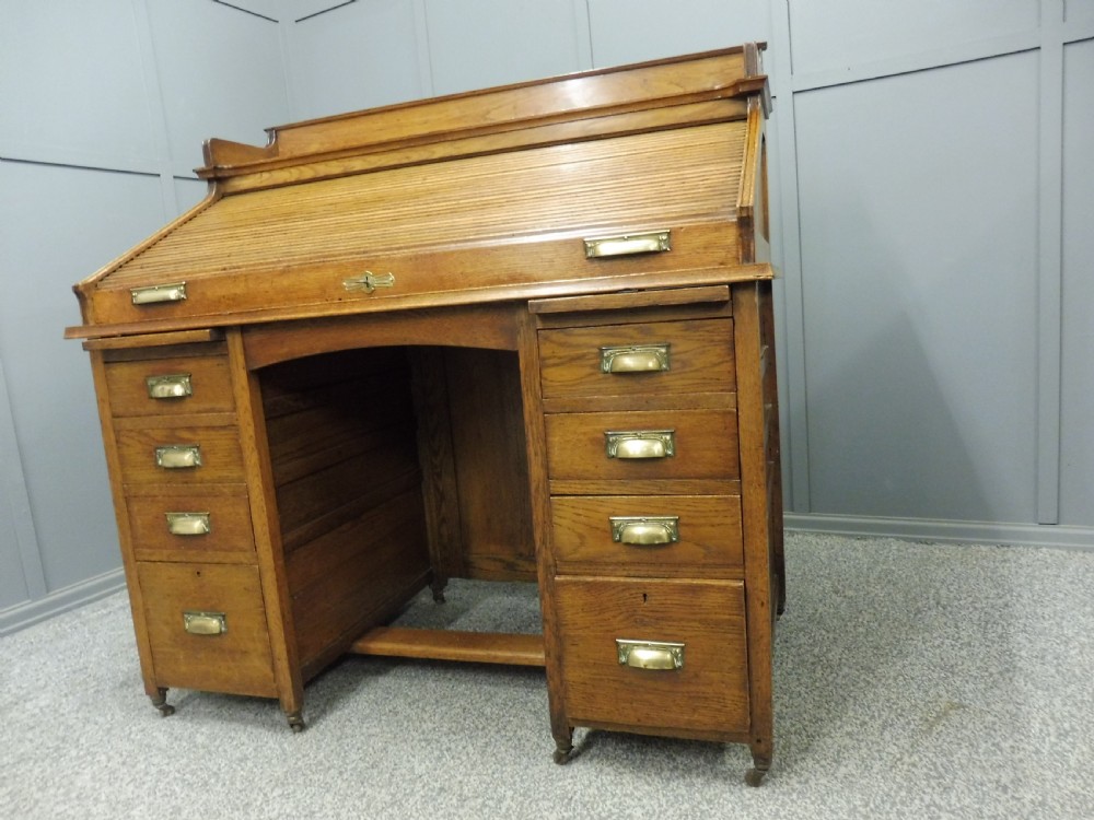 OAK ARTS AND CRAFTS ROLL TOP DESK View VI