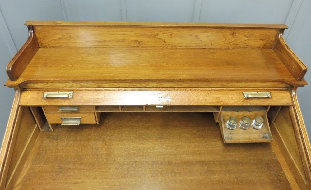 OAK ARTS AND CRAFTS ROLL TOP DESK View IX