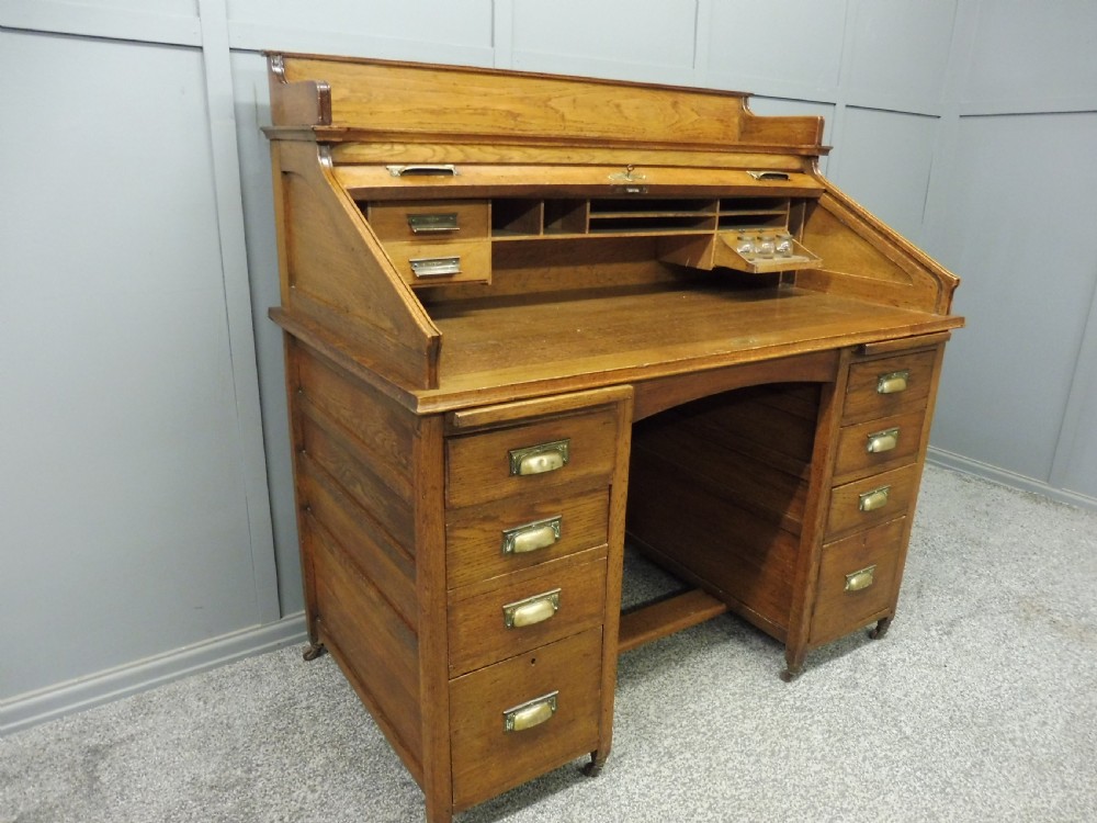 OAK ARTS AND CRAFTS ROLL TOP DESK View XIV