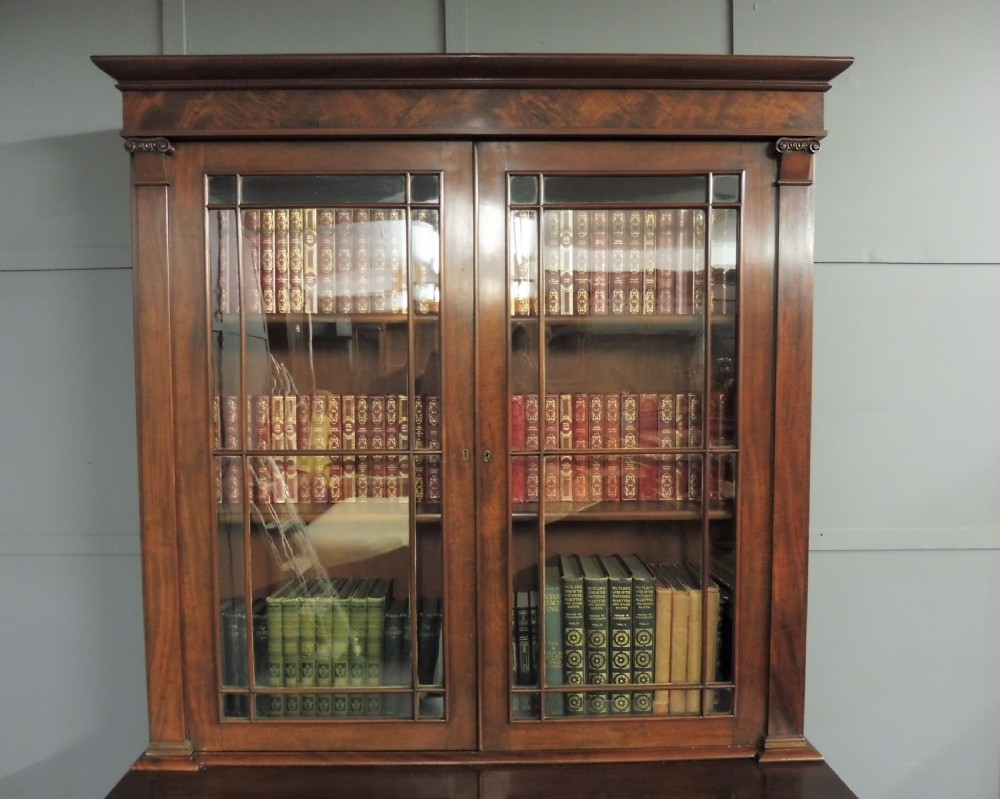 EXCELLENT QUALITY EARLY 19TH CENTURY BOOKCASE View IV
