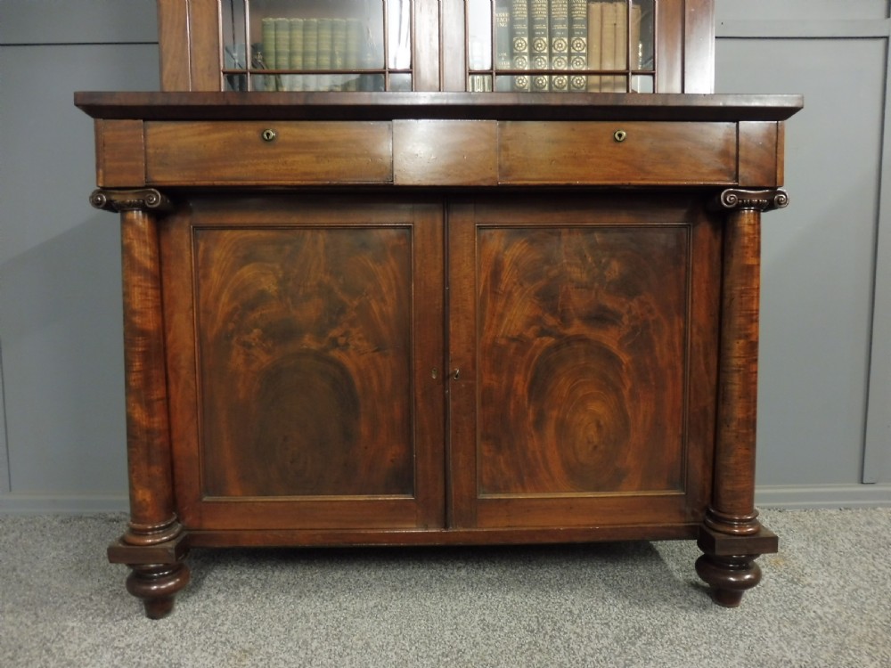 EXCELLENT QUALITY EARLY 19TH CENTURY BOOKCASE View V
