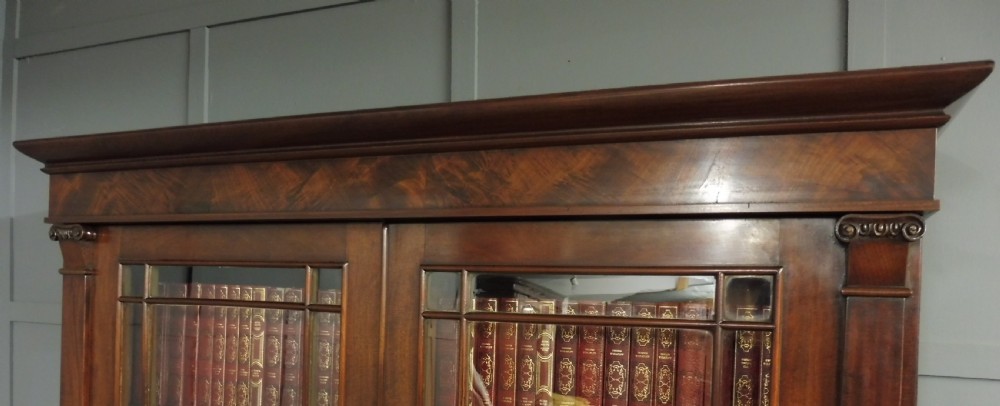 EXCELLENT QUALITY EARLY 19TH CENTURY BOOKCASE View IX
