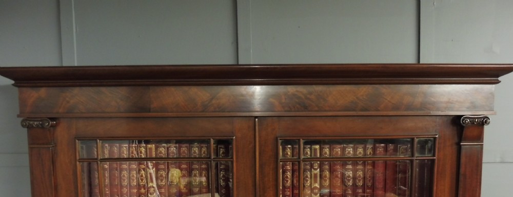 EXCELLENT QUALITY EARLY 19TH CENTURY BOOKCASE View X