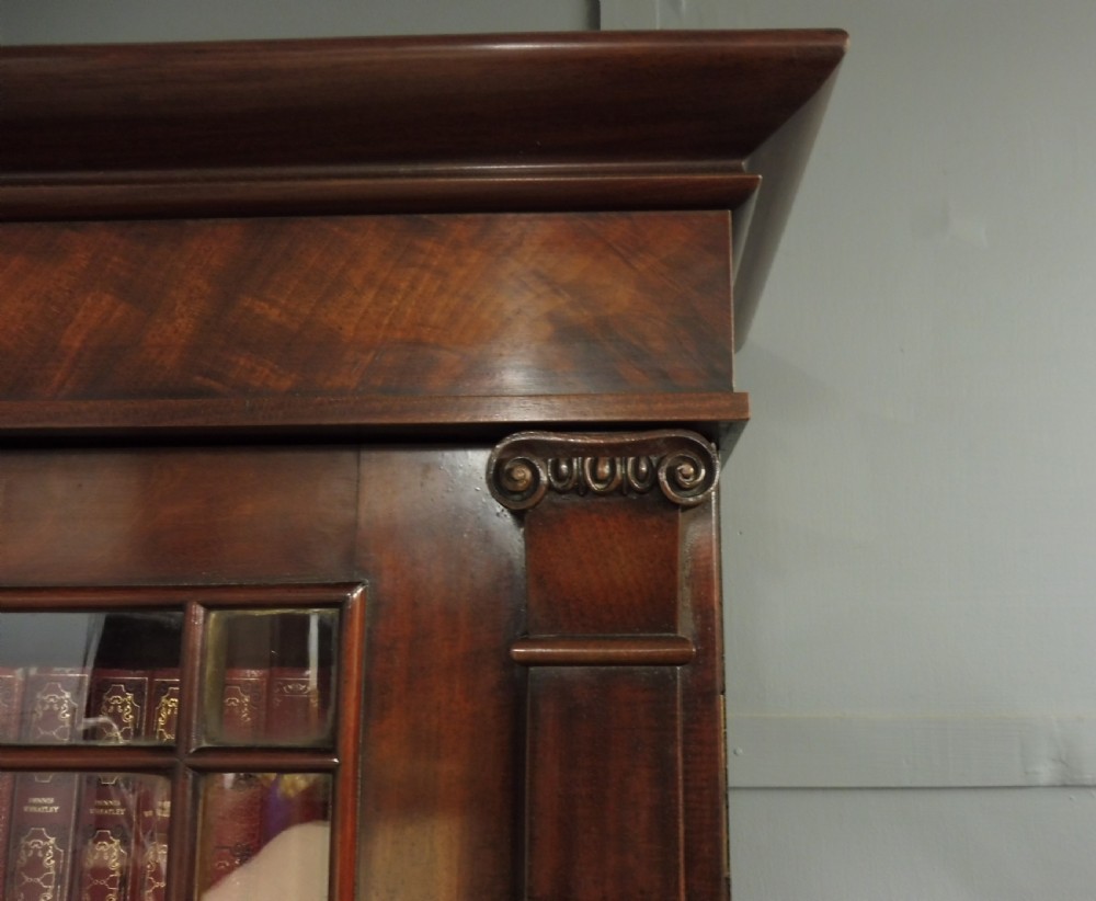EXCELLENT QUALITY EARLY 19TH CENTURY BOOKCASE View XVIII