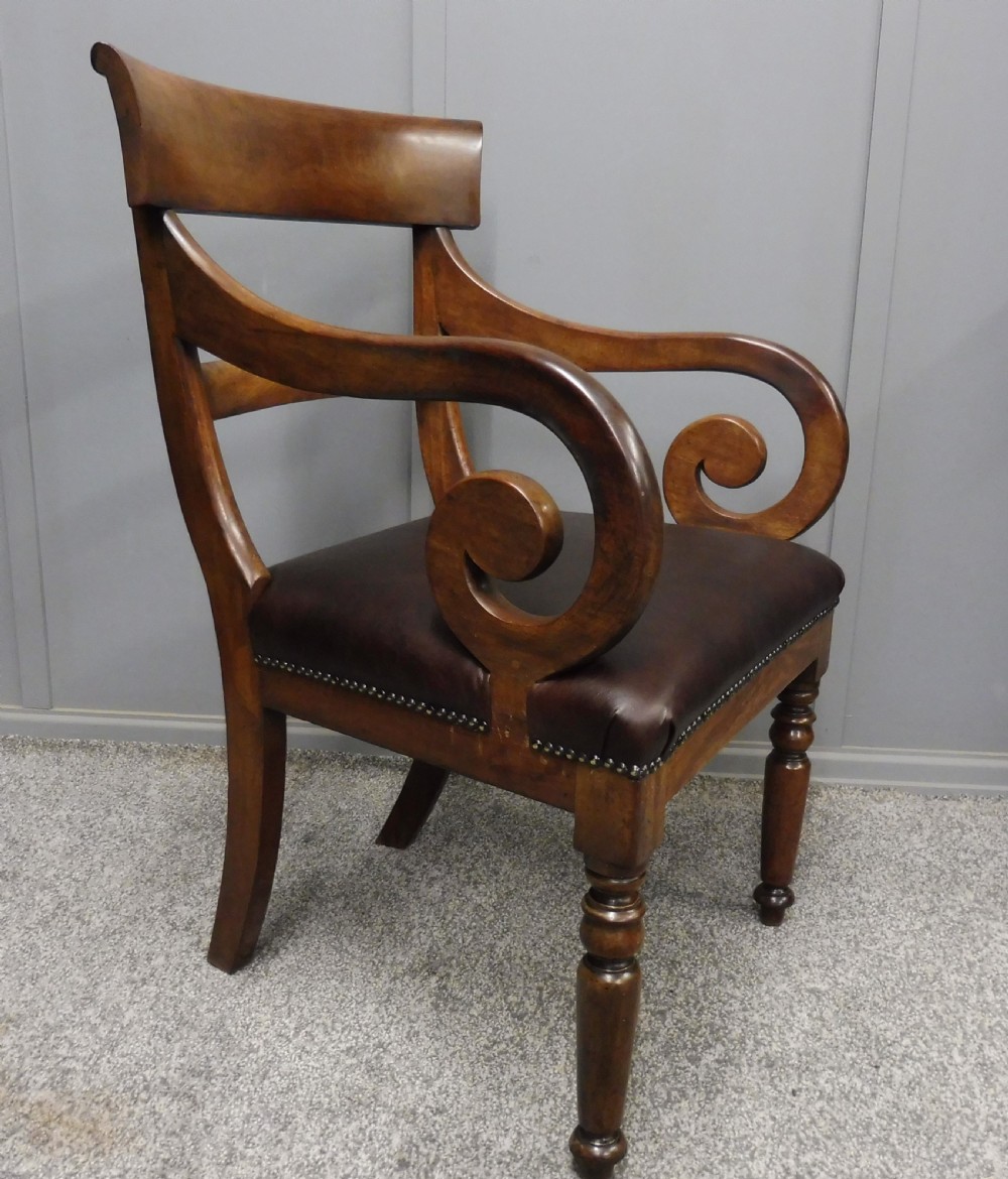 EARLY 19TH CENTURY LEATHER AND MAHOGANY DESK CHAIR View VI