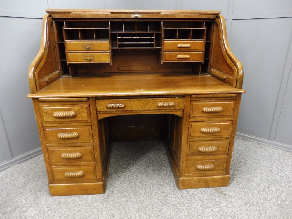 GOLDEN OAK ROLL TOP DESK View III