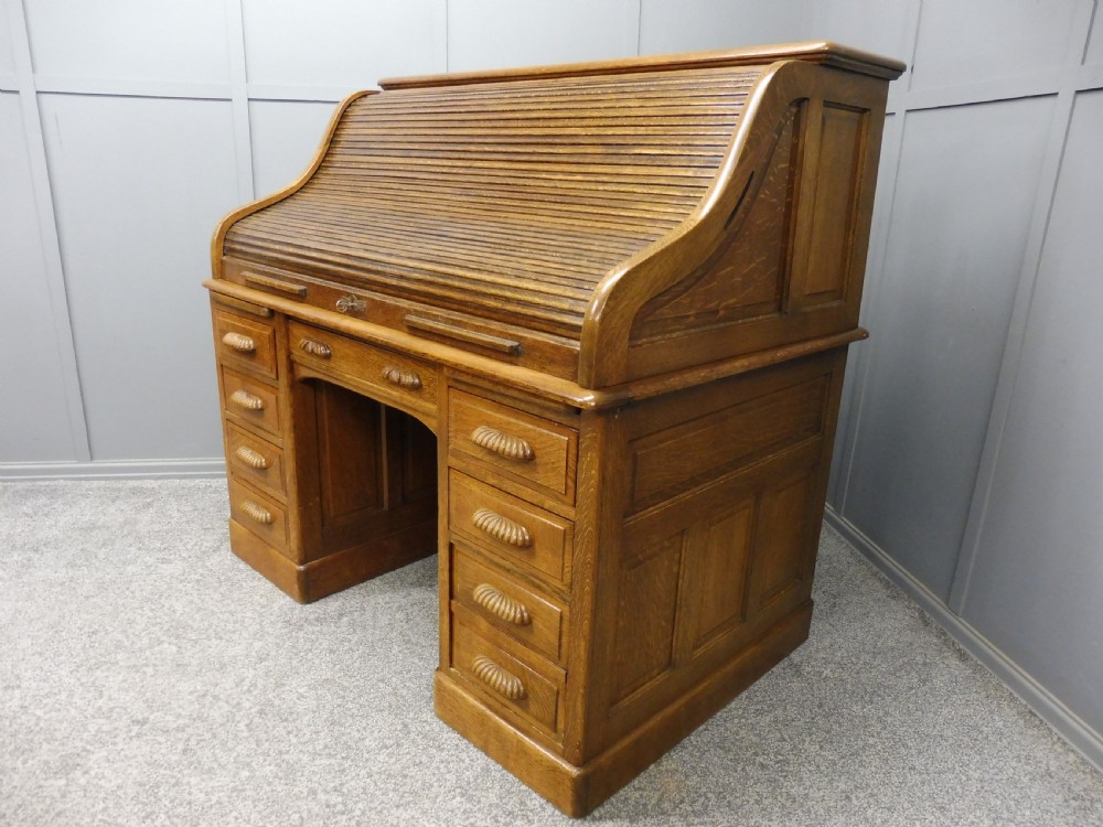 GOLDEN OAK ROLL TOP DESK View IV