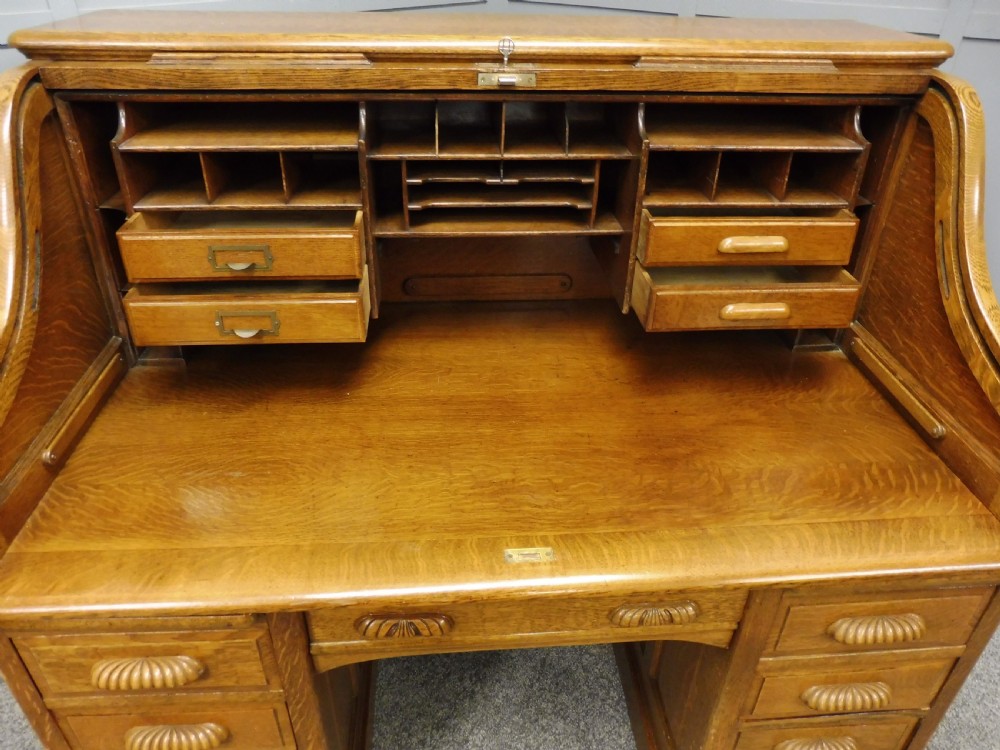 GOLDEN OAK ROLL TOP DESK View VII