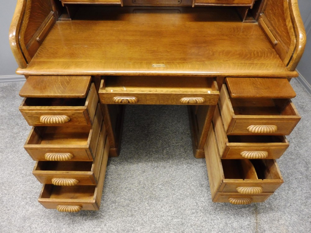 GOLDEN OAK ROLL TOP DESK View XV