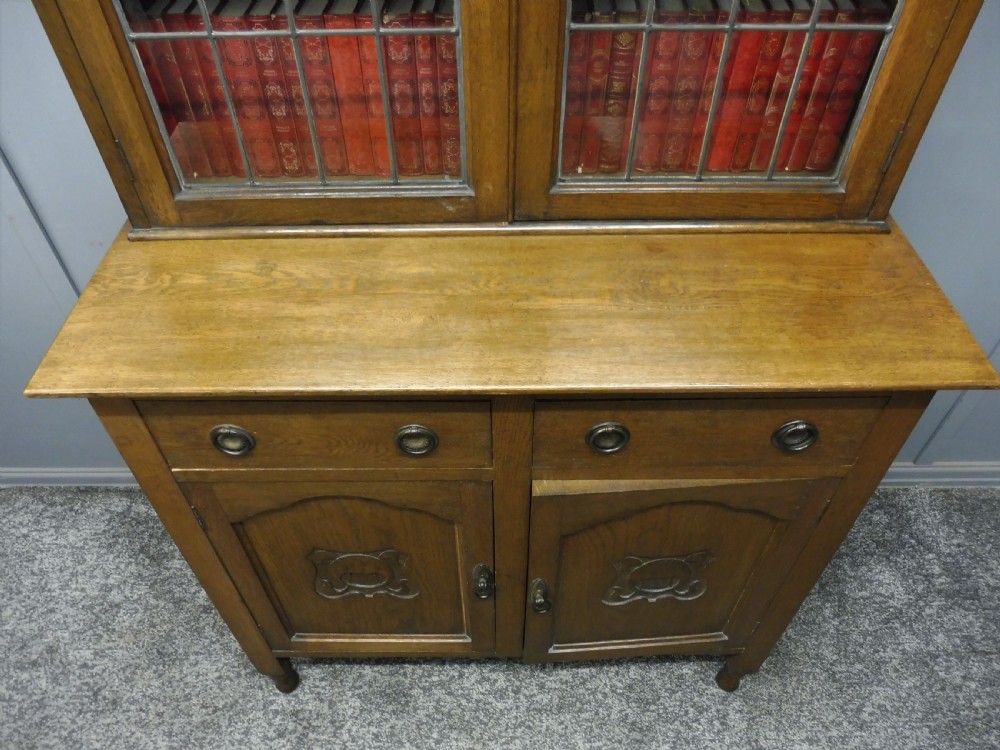 OAK ARTS AND CRAFTS BOOKCASE View VIII